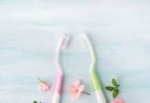 Relación entre salud oral y salud emocional: mecanismos biológicos, impacto psicosocial y propuesta práctica para el higienista bucodental